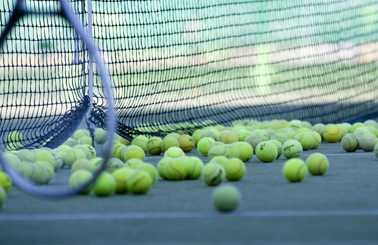tennis-2100437_1920-1280x831.jpg